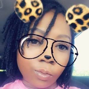 Meet your Posher, Ebony